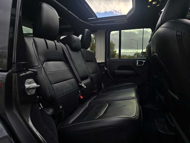 Jeep wrangler unlimited 2.0 4xe plug-in hybrid first edition 2021 | 79-87-70 - afbeelding 10 van  17