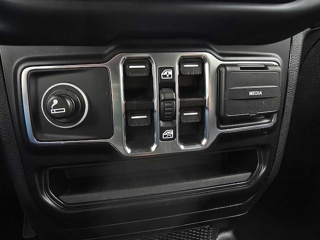 Jeep wrangler unlimited 2.0 4xe plug-in hybrid first edition 2021 | 79-87-70 - afbeelding 8 van  20
