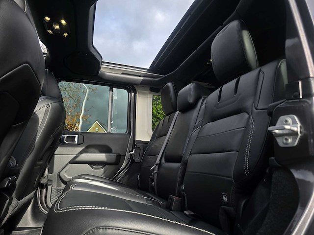 Jeep wrangler unlimited 2.0 4xe plug-in hybrid first edition 2021 | 79-87-70 - afbeelding 13 van  20