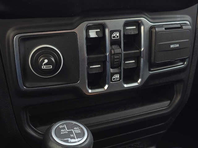 Jeep wrangler unlimited 2.0 4xe plug-in hybrid sahara -2021 | 72-36-01 - afbeelding 11 van  40