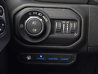Jeep wrangler unlimited 2.0 4xe plug-in hybrid sahara -2021 | 72-36-01 - afbeelding 13 van  40