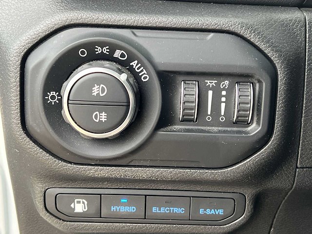 Jeep wrangler unlimited 2.0 4xe plug-in hybrid sahara 2022 | 14-69-31 - afbeelding 7 van  18