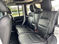 Jeep wrangler unlimited 2.0 4xe plug-in hybrid sahara 2022 | 14-69-31 - afbeelding 11 van  18