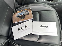 Jeep wrangler unlimited 2.0 4xe plug-in hybrid sahara 2022 | 14-69-31 - afbeelding 13 van  18