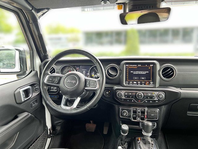 Jeep wrangler unlimited 2.0 4xe plug-in hybrid sahara 2022 | 14-69-31 - afbeelding 16 van  18