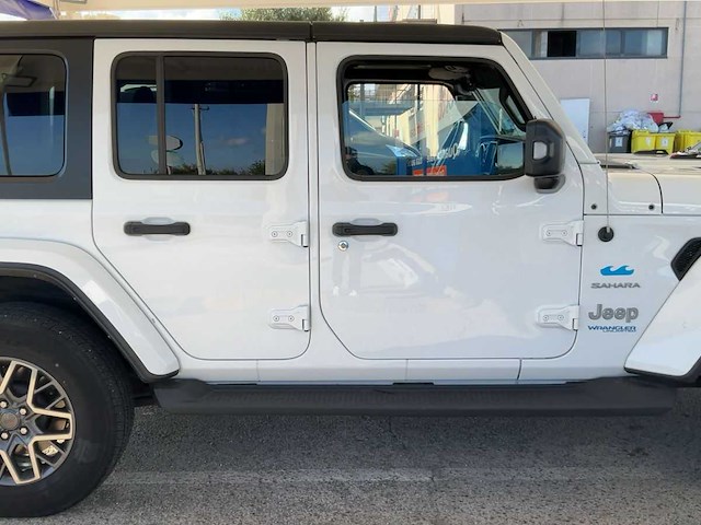 Jeep wrangler unlimited 2.0 4xe plug-in hybrid sahara 2022 | 14-69-35 - afbeelding 16 van  33
