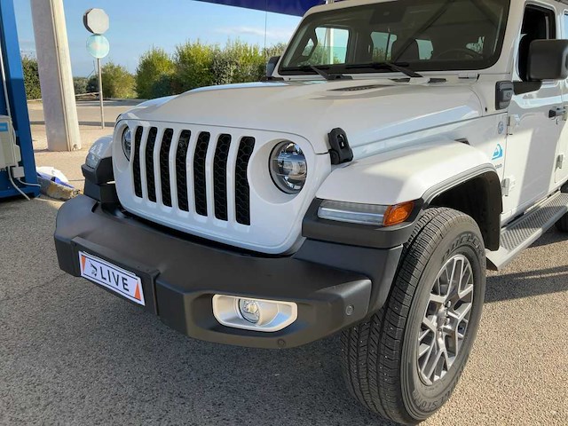 Jeep wrangler unlimited 2.0 4xe plug-in hybrid sahara 2022 | 14-69-35 - afbeelding 13 van  33