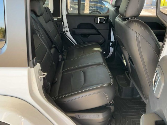 Jeep wrangler unlimited 2.0 4xe plug-in hybrid sahara 2022 | 14-69-35 - afbeelding 20 van  33