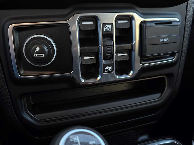 Jeep wrangler unlimited 2.0 4xe plug-in hybrid sahara irmscher 2023 | 62-64-13 - afbeelding 10 van  37