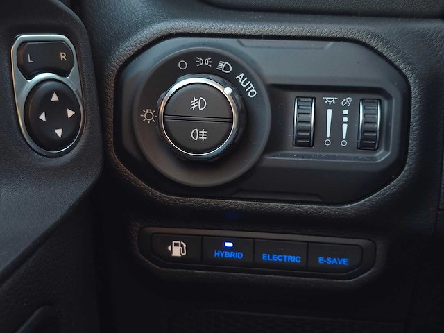 Jeep wrangler unlimited 2.0 4xe plug-in hybrid sahara irmscher 2023 | 62-64-13 - afbeelding 17 van  37