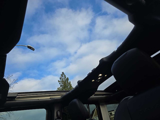 Jeep wrangler unlimited 4xe 380 sahara 2022 | 14-67-46 - afbeelding 15 van  16
