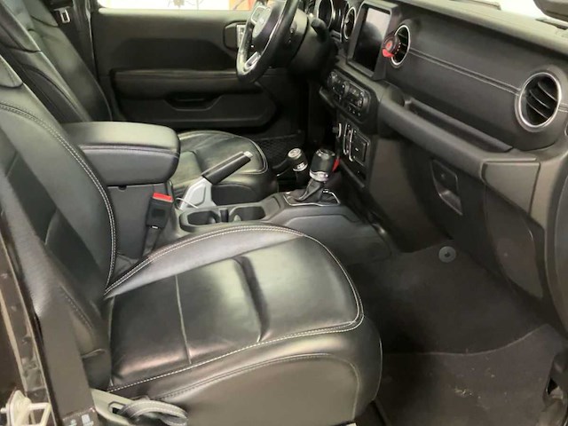 Jeep wrangler unlimited 4xe 380 sahara 2022 | 86-81-24 - afbeelding 25 van  34