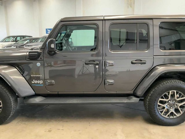 Jeep wrangler unlimited 4xe 380 sahara 2022 | 86-81-24 - afbeelding 17 van  34