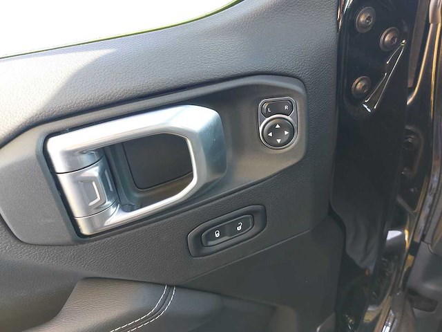 Jeep wrangler unlimited 4xe 380 sahara 2023 | 62-63-92 - afbeelding 4 van  42