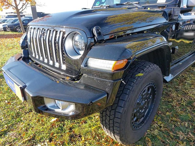 Jeep wrangler unlimited 4xe 380 sahara 2023 | 62-63-92 - afbeelding 19 van  42