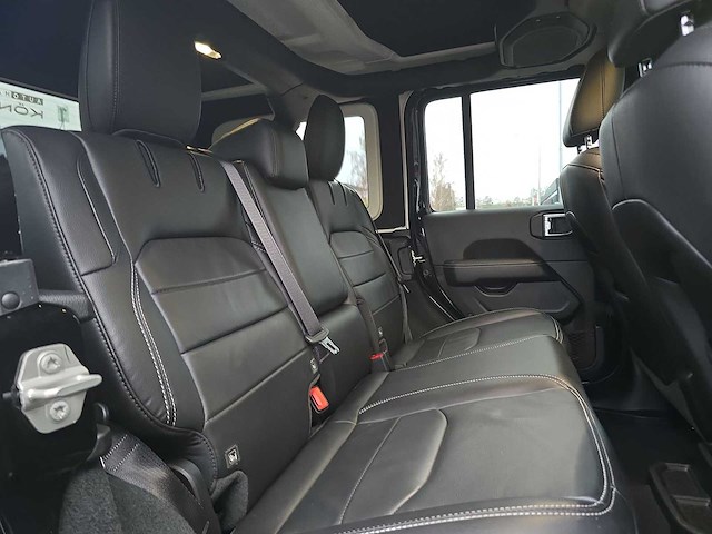 Jeep wrangler unlimited 4xe 380 sahara irmscher no. 007/100 2023 | 62-63-92 - afbeelding 19 van  29