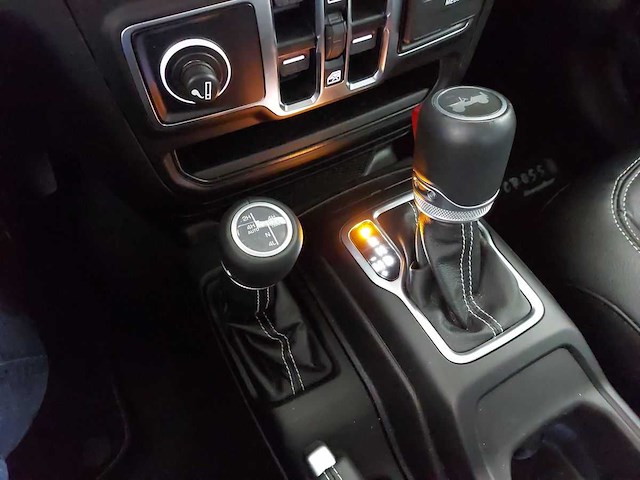 Jeep wrangler unlimited irmscher cross edition 381hp 2.0 4xe plug-in hybrid sahara 2023 | 62-64-09 - afbeelding 25 van  50