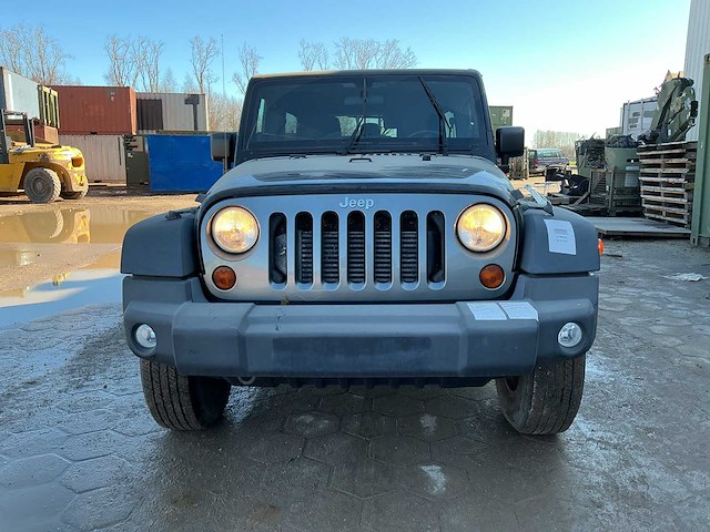 Jeep wrangler unlimited personenauto - afbeelding 11 van  17