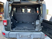 Jeep wrangler unlimited personenauto - afbeelding 16 van  17