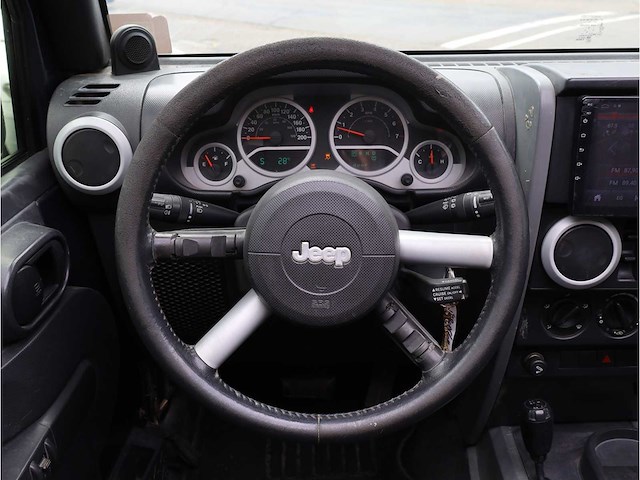 Jeep wrangler unlimited sahara 3.8 4wd automaat 2008 - afbeelding 9 van  27