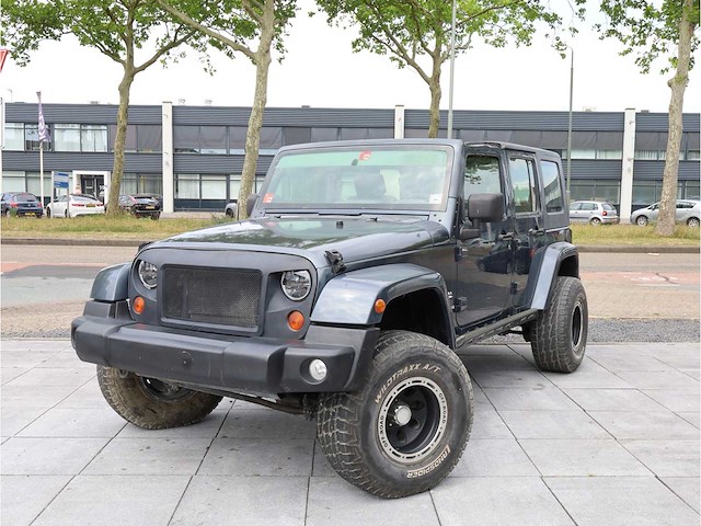 Jeep wrangler unlimited sahara 3.8 4wd automaat 2008 - afbeelding 1 van  27