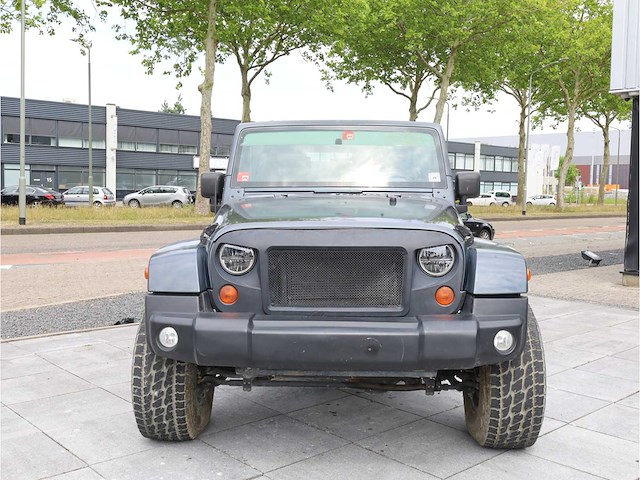 Jeep wrangler unlimited sahara 3.8 4wd automaat 2008 - afbeelding 26 van  27