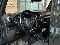 Jeep wrangler unlimited sport 3.8 v6 199pk 2011 - afbeelding 10 van  41