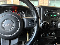 Jeep wrangler unlimited sport 3.8 v6 199pk 2011 - afbeelding 15 van  41