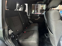 Jeep wrangler unlimited sport 3.8 v6 199pk 2011 - afbeelding 30 van  41