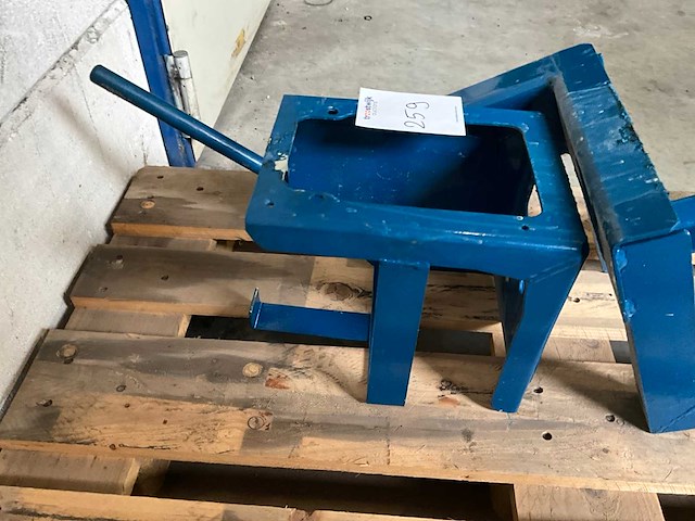 Jerrycan kantelframe - afbeelding 2 van  4