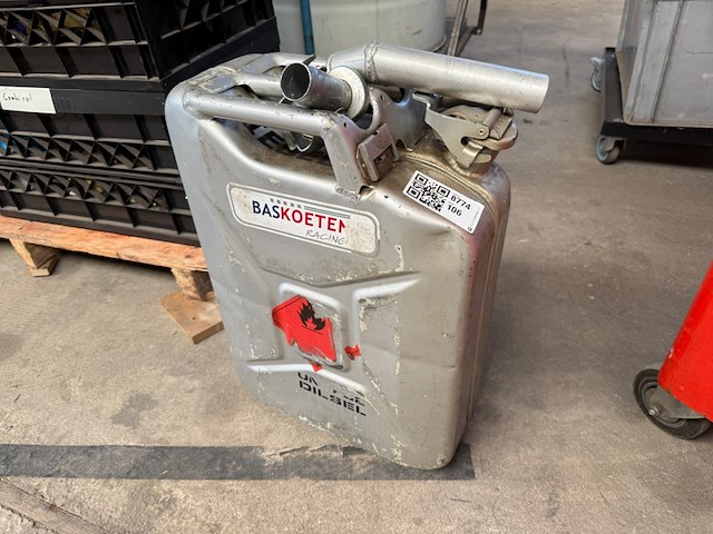 Jerrycan - afbeelding 2 van  3