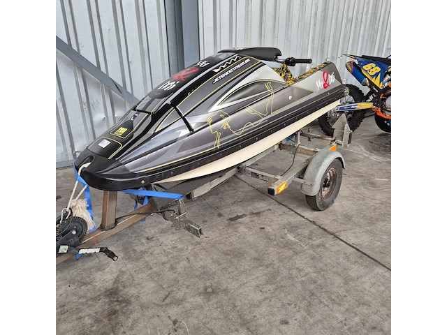 Jetski met trailer, yamaha, superjet 700 - afbeelding 1 van  31