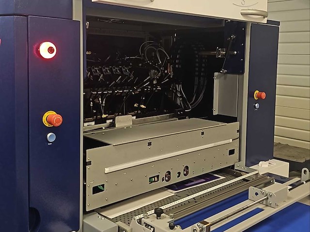 Jetvarnish - 3d evo b2 - uv flatbed printers - 2020 - afbeelding 11 van  12