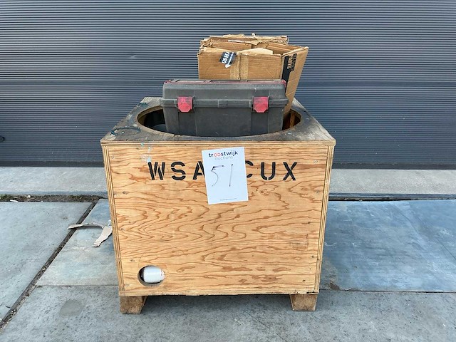 Jilters motor onderdelen/ gereedschap - afbeelding 1 van  7