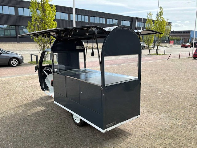 Jindalu elektrische foodtruck tuk-tuk - afbeelding 16 van  24