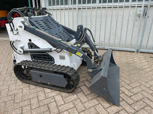 Jining - 2025 - lrt460 - skidsteer loader - afbeelding 10 van  16