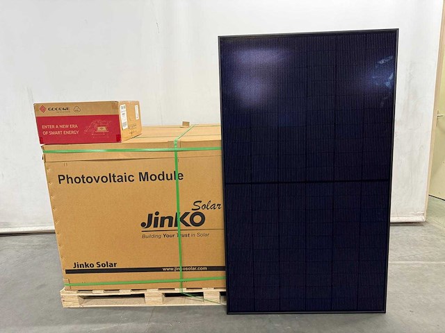 Jinko - jkm370n-6tl3b - set van 36 zonnepanelen - goodwe 12 kw omvormer - afbeelding 1 van  4