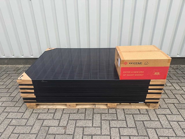 Jinko - set van 12 zonnepanelen (440 wp) - goodwe 5.0k omvormer - afbeelding 1 van  9