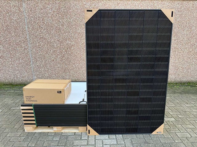 Jinko - set van 12 zonnepanelen (440 wp) - sma 5 kw omvormer - afbeelding 1 van  6