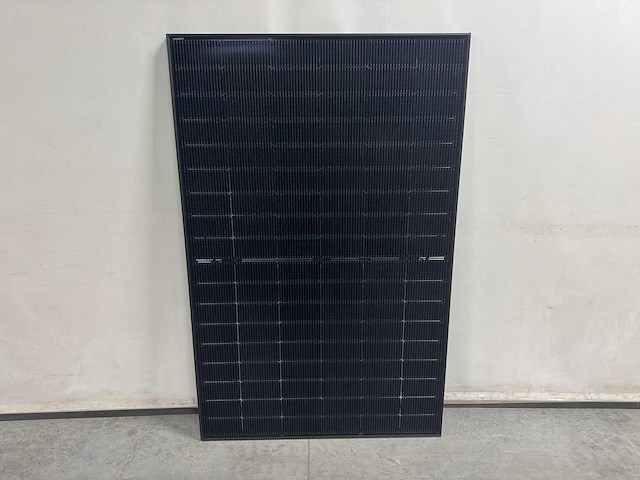 Jinko - set van 14 zonnepanelen (435 wp) met hybride omvormer en 7,1 kwh batterij. - afbeelding 4 van  24