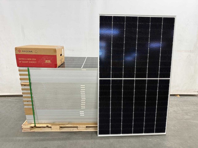 Jinko - set van 30 zonnepanelen - goodwe 10kw omvormer - afbeelding 1 van  7