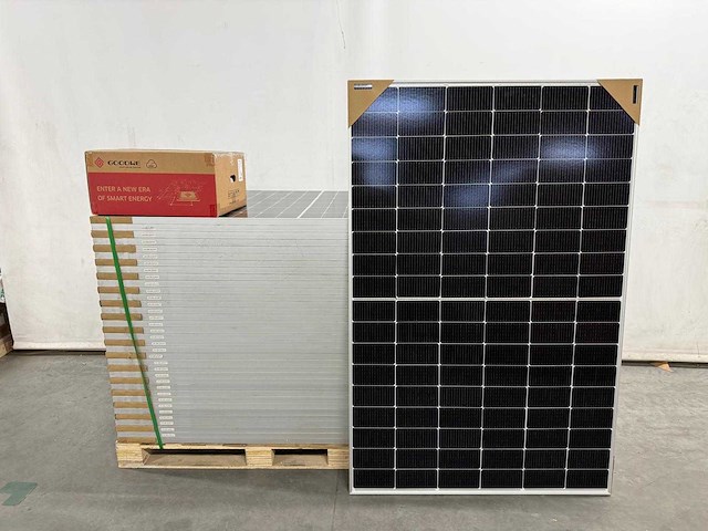 Jinko - set van 36 zonnepanelen (425 wp) - afbeelding 1 van  7
