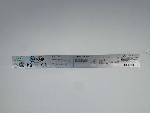 Jinko - set van 8 zonnepanelen - goodwe hybride omvormer - dyness 9,6 kw batterij - afbeelding 15 van  17