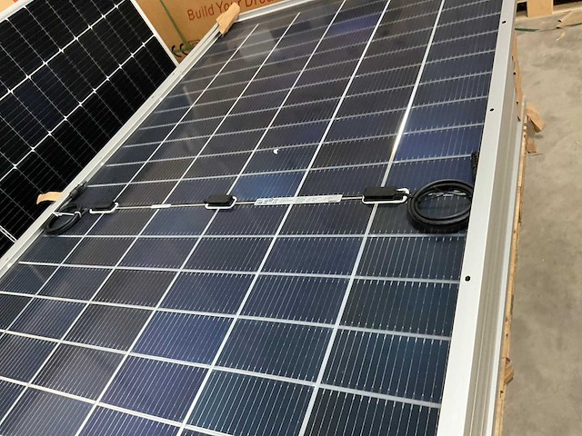 Jinko jkm575n-72hl4-bdv zonnepaneel (22x) - afbeelding 3 van  6