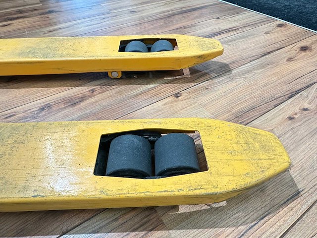 Jj - 2020 - hand hydraulische palletwagen - afbeelding 2 van  4