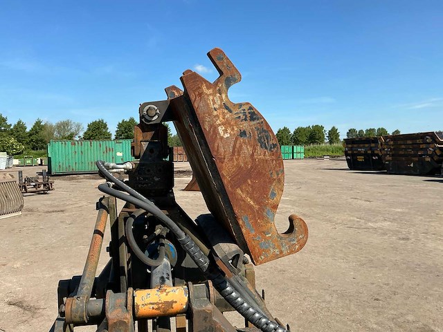 Jkb hydraulische stenenklem - afbeelding 6 van  7
