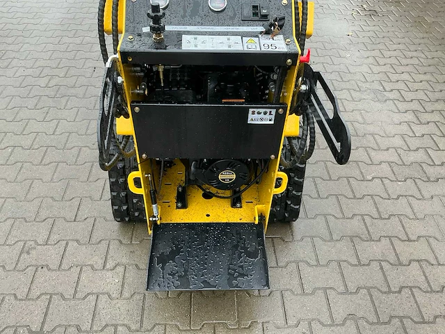 Jl lrt360 minilader / schranklader op rupsen - afbeelding 15 van  23