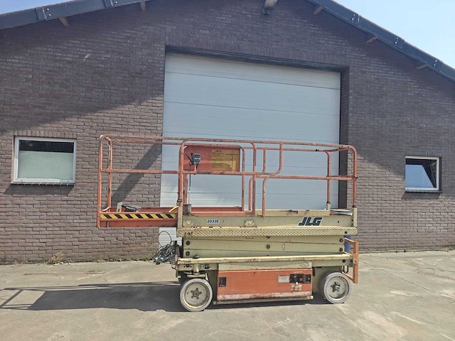 Jlg - 1997 - 2033-e - hoogwerker - afbeelding 1 van  7