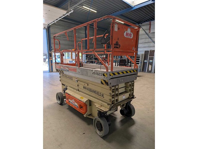 Jlg - 2003 - 2646es - schaarhoogwerker - afbeelding 4 van  6