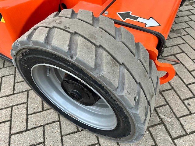 Jlg - 2011 - e450aj - hoogwerker - afbeelding 12 van  12